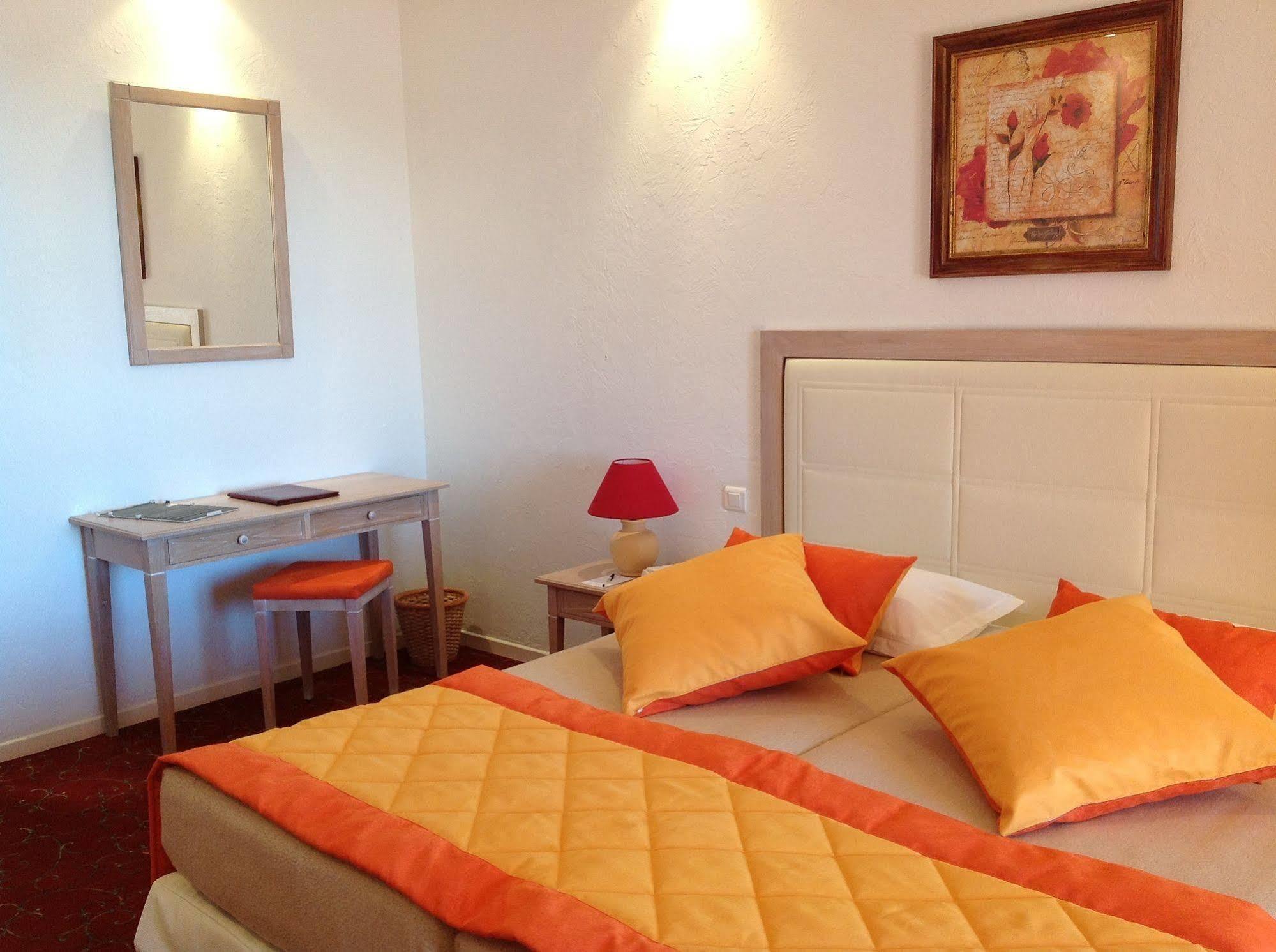 Hostellerie Le Baou ラマチュエル エクステリア 写真