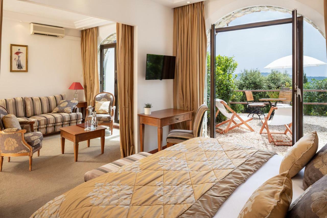 Hostellerie Le Baou ラマチュエル エクステリア 写真